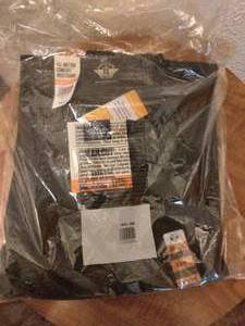 lot 56 image: New with Tags Dockers Smart Series All Motion Comfort Waistband---Size 34x34