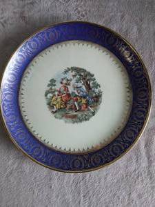 lot 82 image: Atlas China Warrented 22kt Gold Victorian Plate