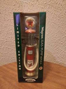 lot 90 image: Texaco Wayne Gas Pump Replica by Gearbox Collectables--Die Cast