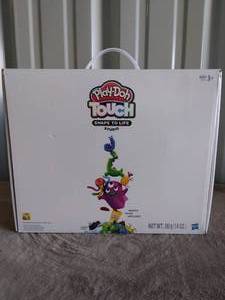 lot 95 image: Playdoh Touch Shape to Life Studio---Works with All Apple Products--See Pics--NIB