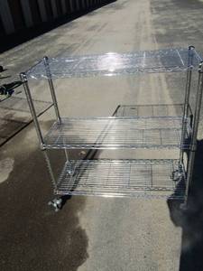 lot 7 image: Rolling METRO  3 tier metal shelving units qty 2 size 403614