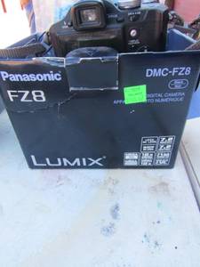 lot 34 image: Luminex camera with charger, in original box with paper work