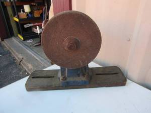 lot 68 image: Grinding wheel table top use�