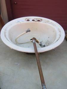 lot 136 image: OVAL BATHROOM SINK