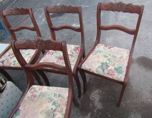lot 92 image: Vintage wooden frame kitchen chairs qty 4, flower seating