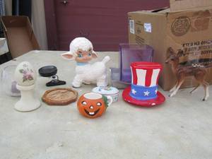 lot 129 image: Lot of various home dcor floral dcor glass egg on stand, glass sheep, 4th of july hat piggy bank, glass deer, and more