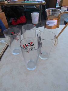 lot 182 image: Saint Patricks day handled glass, 3 poker bridge game drinking glasses, handled piture with gold trim