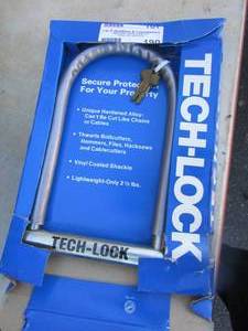 lot 190 image: Bran new Tech- Lock with keys