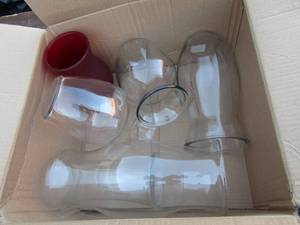 lot 199 image: Box of flower vases, qty 6