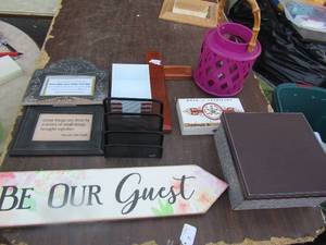 lot 204 image: Picture frames, wall art and more