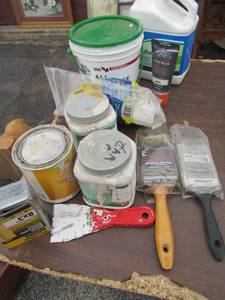 lot 237 image: Used lot of PAINTING Items -  paint brush, scrapper, wood screws, floor grim remover, all purpose joint compound