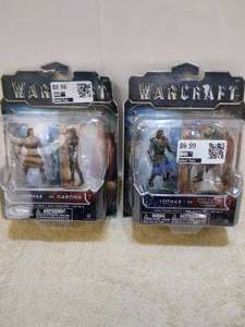 lot 25 image: Set of 2 World of Warcraft Mini Figure 2 Packs