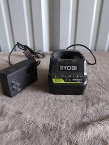 lot 62 image: Ryobi 18v Lithium Ion Class 2 Battery Charger Only