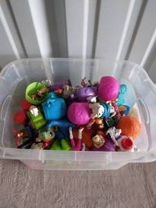 lot 65 image: Tote Full of Vintage McDonalds Toys--See Pics