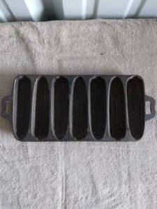 lot 67 image: Cast Iron Corn Bread Pan