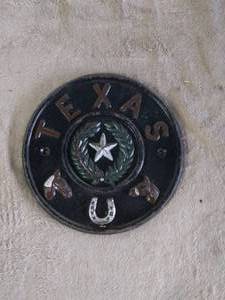 lot 16 image: Very Nice Cast Iron Texas Art Decor