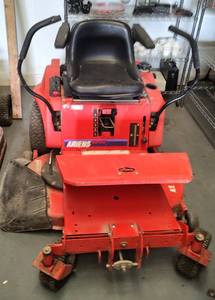lot 1 image: ARIENS EZR 1742 17.0 HP BRIGGS & STRATTON 42 INCH ZERO TURN MOWER AS SHOWN. CHECK IT OUT