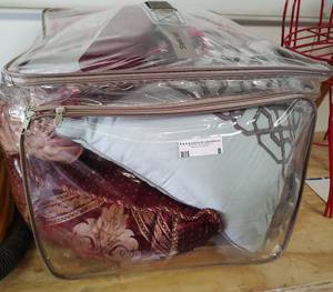 lot 8 image: BEDDING SET PLUS ROUND TABLE COVER AS SHOWN.