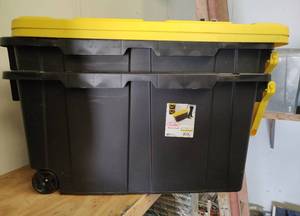 lot 18 image: (2) STERILITE 40 GALLON STORAGE CONTAINERS WITH WHEELS AS SHOWN. (SOLD 2 X THE MONEY)