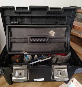 lot 24 image: PORTABLE TOOL BOX WITH CONTENTS AS SHOWN.