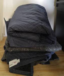 lot 29 image: (4) FURNITURE MOVING BLANKETS AS SHOWN. (SOLD 4 X THE MONEY)