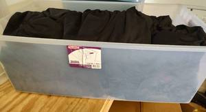 lot 36 image: LOT OF TABLE LINENS  COVERS AS SHOWN.