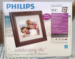 lot 51 image: PHILIPS 10.4 DIGITAL PHOTO FRAME IN BOX AS SHOWN.