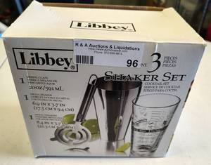 lot 96 image: LIBBEY 3-PIECE SHAKER SET IN BOX AS SHOWN.