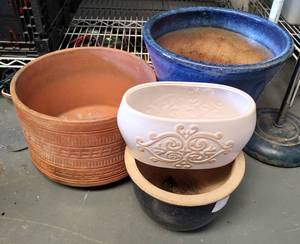 lot 98 image: ASSORTED POTS AS SHOWN.