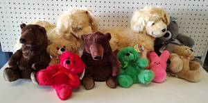 lot 135 image: LOT OF PLUSH ANIMALS AS SHOWN.
