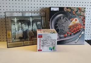 lot 207 image: MIKASA CRYSTAL HEART PLATTER, LUMINARC COVERED BOX AND PHOTO FRAME AS SHOWN.