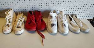 lot 223 image: LOT OF SHOES AS SHOWN.