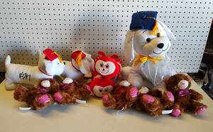 lot 227 image: LOT OF STUFFED ANIMALS AS SHOWN.