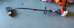lot 240 image: CRAFTSMAN 4 CYCLE GAS EDGER AS SHOWN.
