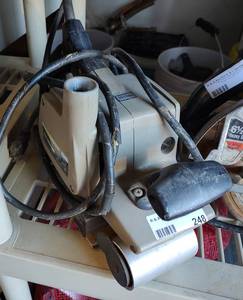 lot 248 image: PORTER CABLE BELT SANDER MODEL 362 AS SHOWN.