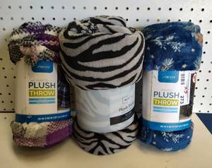 lot 273 image: (3) THROW BLANKETS IN ASSORTED STYLES AS SHOWN. (SOLD 3 X THE MONEY)
