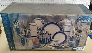 lot 298 image: EVERYDAY GIBSON COBALT 116 PIECE DINNERWARE SET IN BOX AS SHOWN.
