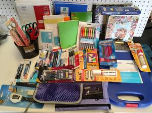lot 299 image: LOT OF OFFICE SUPPLIES AS SHOWN. NICE MIXED LOT