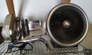 lot 318 image: VINTAGE MEAT SLICER AND PERSONAL FAN AS SHOWN.