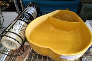 lot 355 image: COFFEE CUP SET WITH HOLDER AND PEAR-SHAPED SERVING PLATTER AS SHOWN.