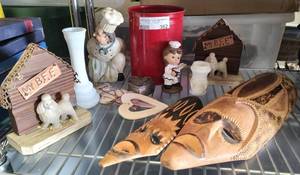 lot 362 image: LOT OF HOME DECOR AS SHOWN.
