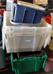 lot 384 image: LOT OF PLASTIC CONTAINERS AS SHOWN.