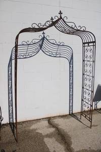 lot 10 image: Metal Archway 55W x 16D x 87 tall