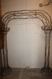 lot 36 image: 3-Part Wire Metal Archway - 68W x 76 Tall