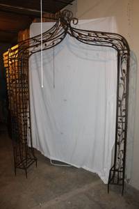 lot 37 image: Wire Metal Archway with garden spikes - 79Ft. Tall x 56W x 14D, see pictures