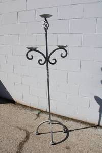 lot 39 image: Silver Heavy Wrought Iron 3-candle Floor Stand - 58 Tall x 20.5W