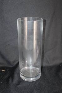 lot 226 image: (6) Clear round vases - 6x15