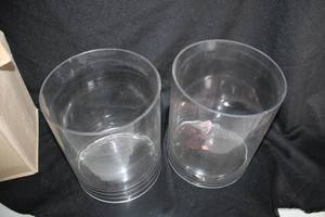 lot 256 image: (4) Clear glass cylinder vases - 8x10