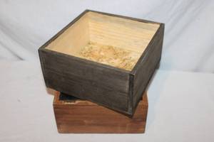 lot 130 image: (13) Decorative Wood Boxes - 8x8x4