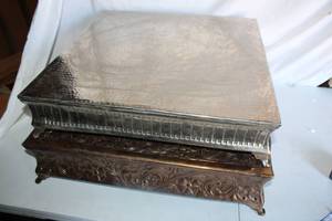 lot 147 image: Square Wedding Cake Stands - 22x22x5, (1) silver (1) gold